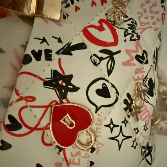 Aldo White and Red Graphic Shoulder Bag - Picture 8 of 9